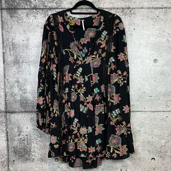 Free People // Black Floral Tunic Dress Size L